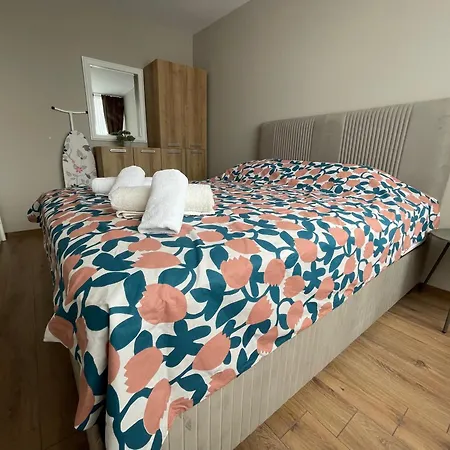 64 Apartament